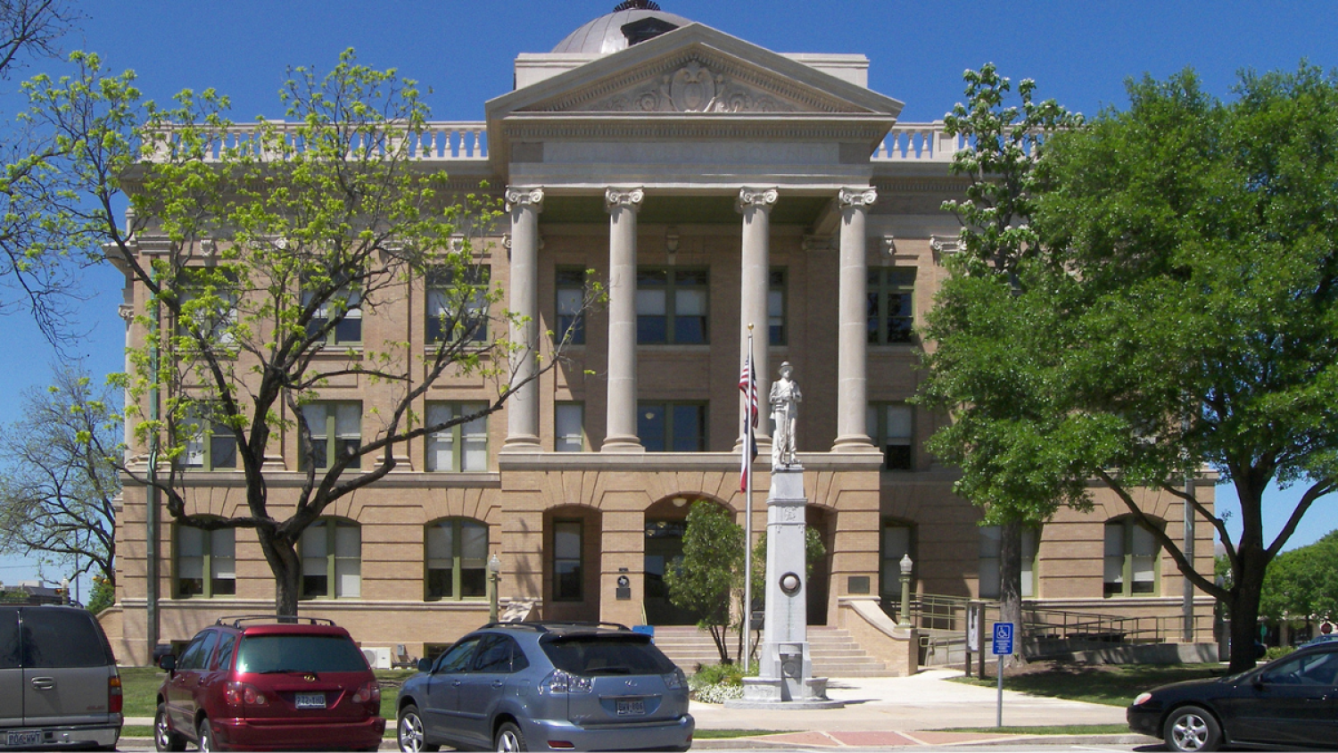 Williamson County Courthouse in Georgetown, Texas.
